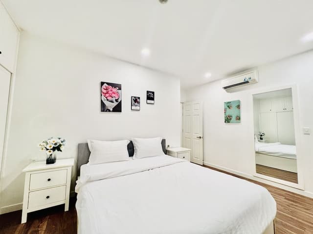 Luxury Apartment, 2 Bedrooms (1 King Bed and 1 Queen Bed)