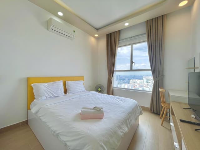 Luxury Apartment, 2 Bedrooms (1 King Bed and 1 Queen Bed)