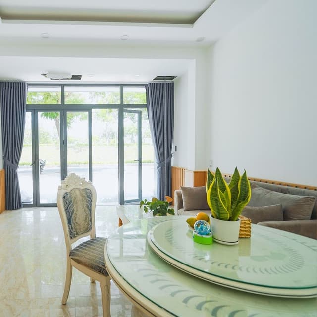 Luxury Apartment, Balcony