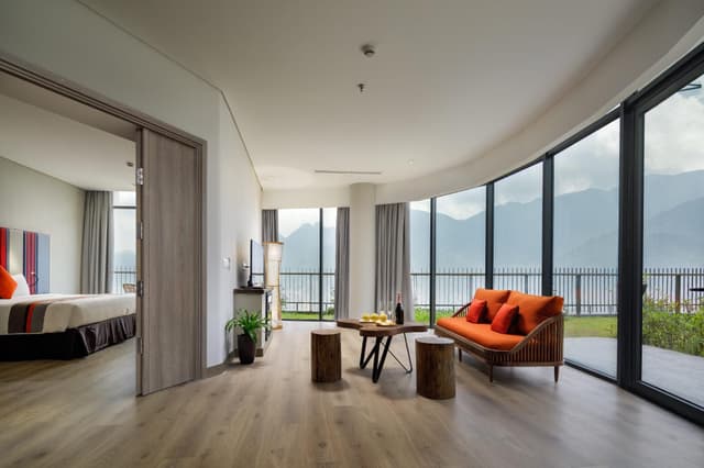 Red Dao Suite