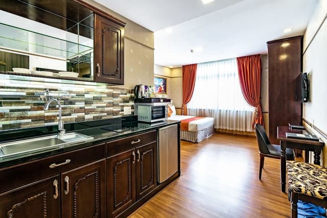 One Bedroom Deluxe Apartment