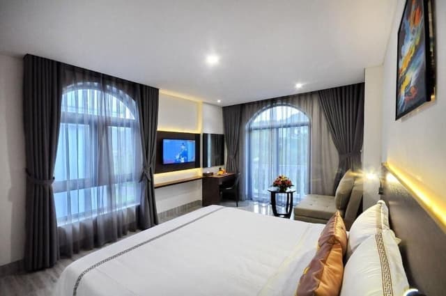 Junior Studio Suite, Balcony, Garden View