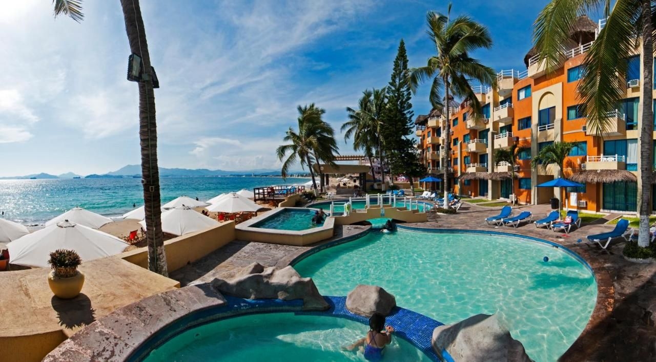 Marina Puerto Dorado - All Suites Resort2