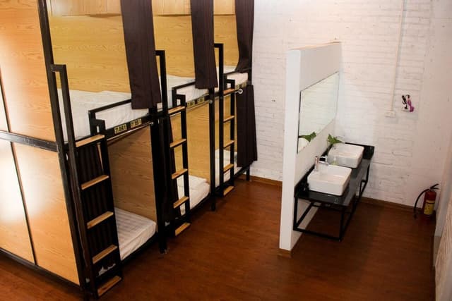 Bed in 14-bed Mixed Dormitory