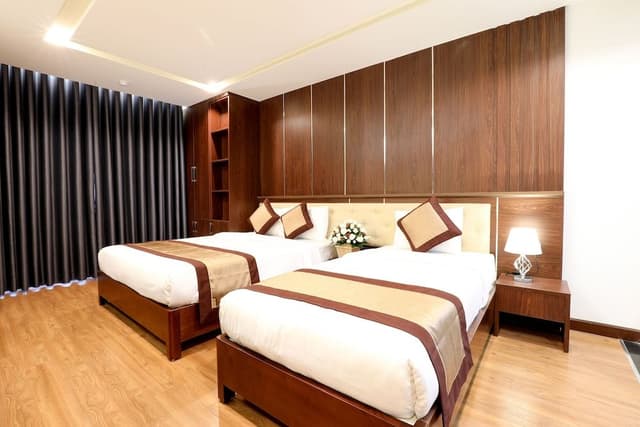 Family Triple Room, Street View