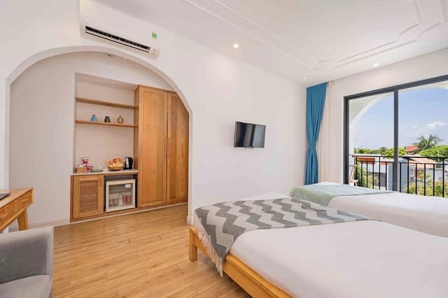 Signature Villa, Multiple Bedrooms, Pool View