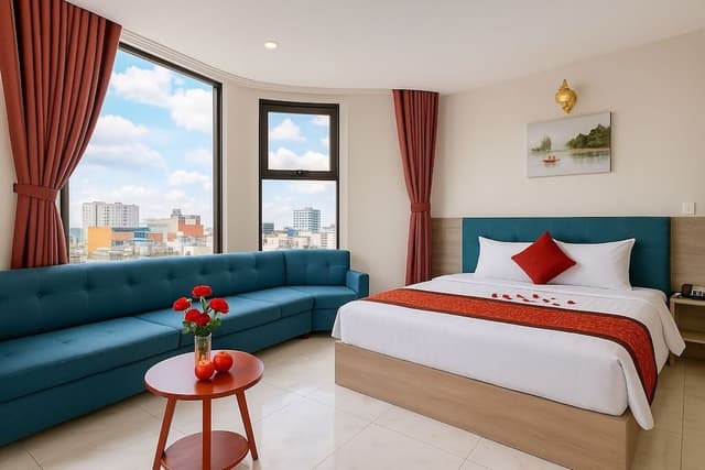 Grand Suite, 1 Queen Bed, City View