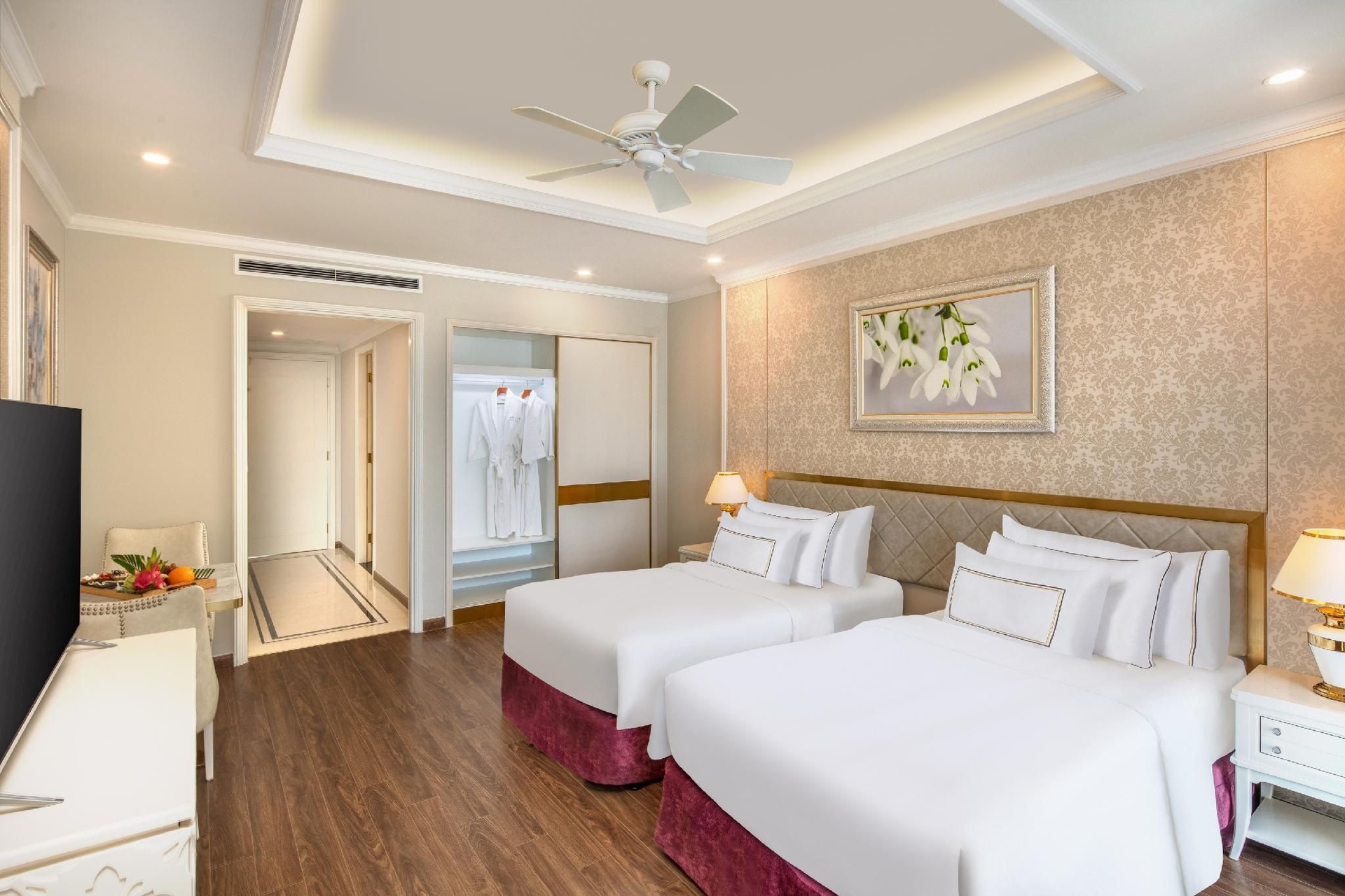 เมเลีย วินเพิร์ล ญาจาง เอ็มไพร์ (Meliá Vinpearl Nha Trang Empire)1