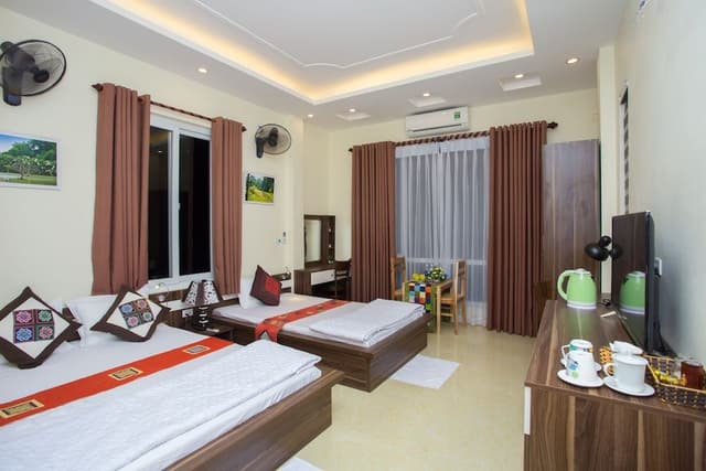 Family Room, Balcony, City View
