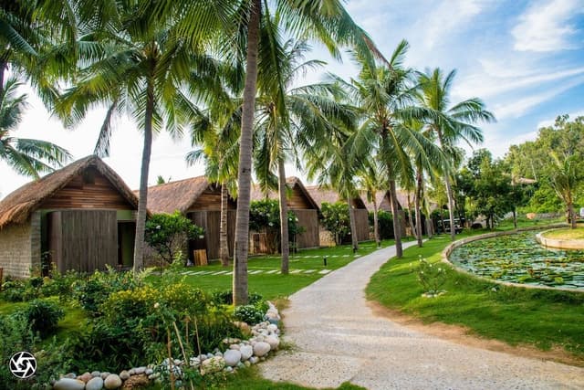 Bungalow (Ocean Front View)