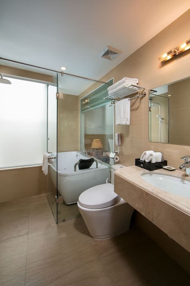 Paon Suite