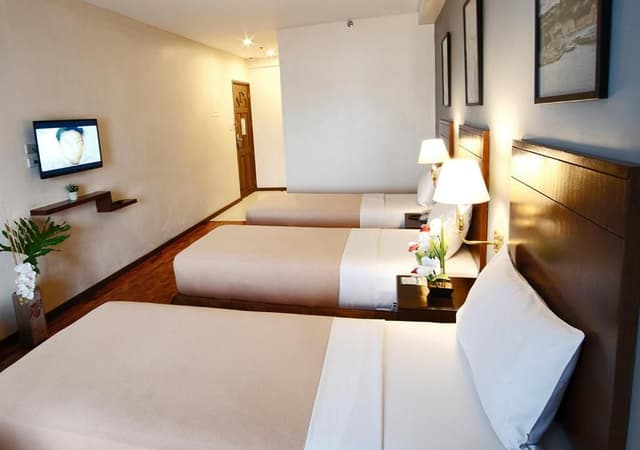 Deluxe Triple Room
