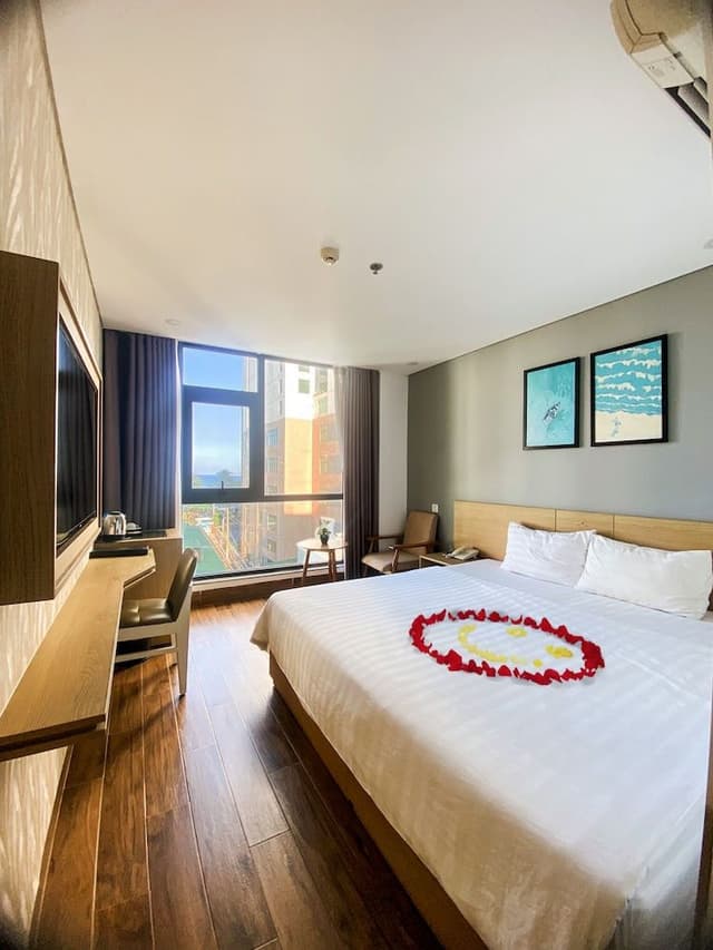 Premier Double or Twin Room, Window