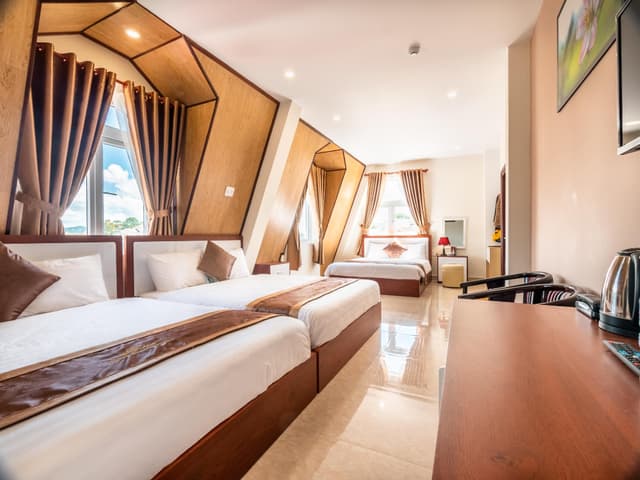 Grand Family Room
