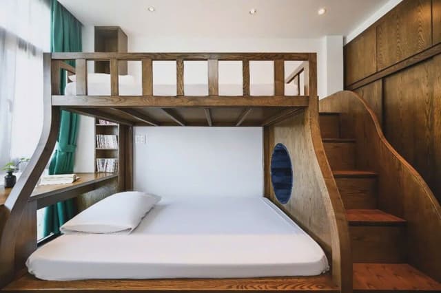 Family Suite, 2 Bedrooms, Bathtub, City View