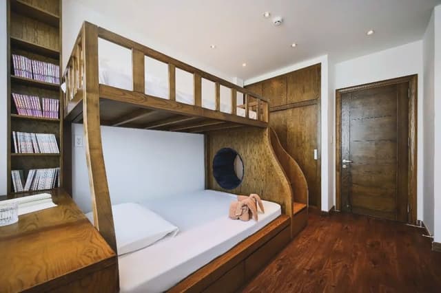 Family Suite, 2 Bedrooms, Bathtub, City View