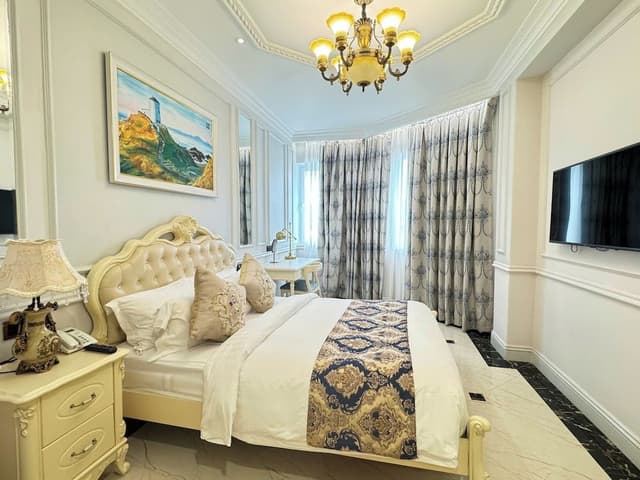Suite, Garden View