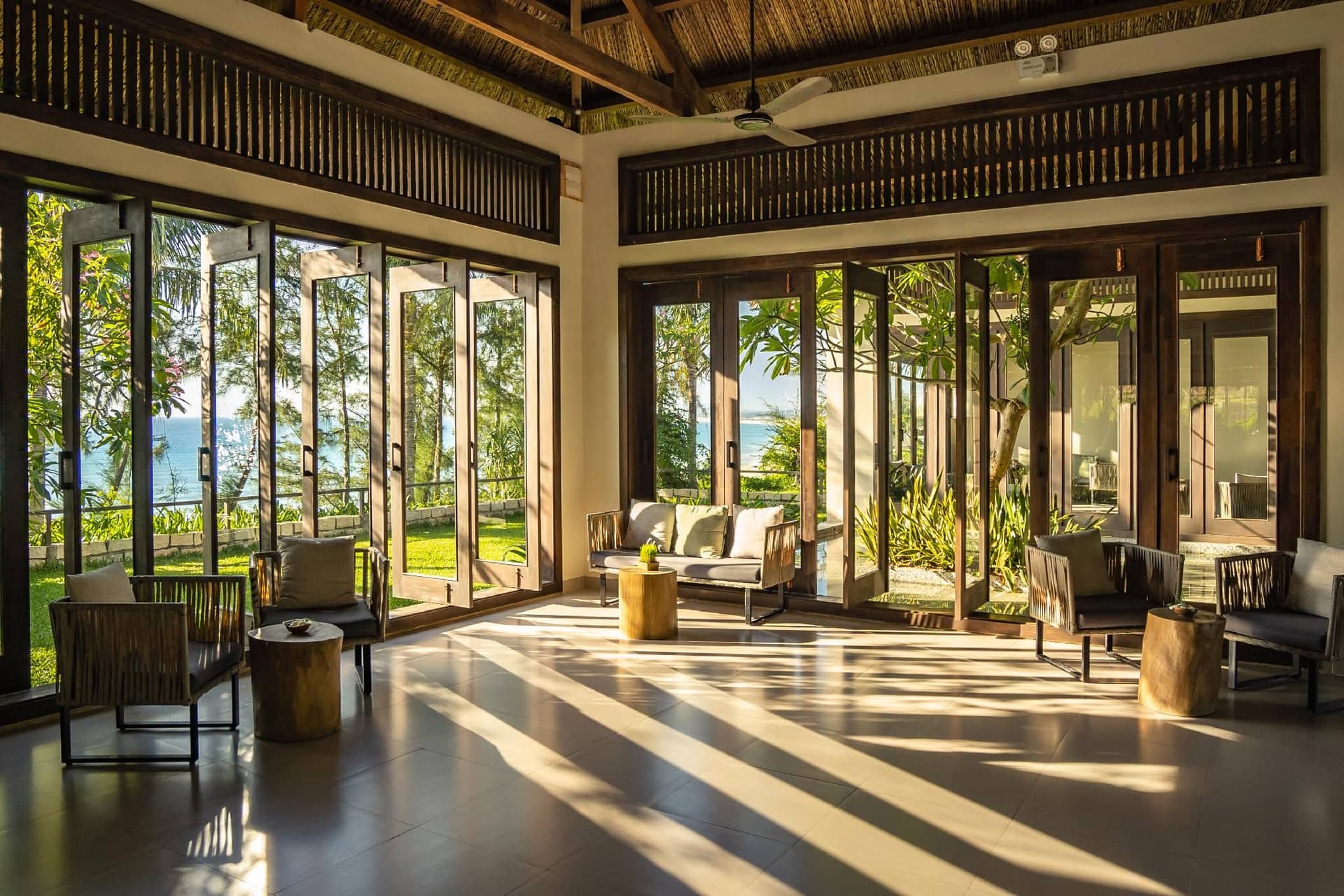 Crown Retreat Quy Nhon Crown Retreat Quy Nhon