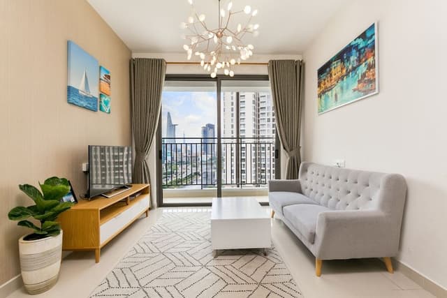 Three-Bedroom Apartment (Free Swimming Pool & Gym)