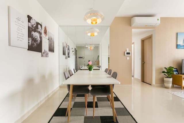 Three-Bedroom Apartment (Free Swimming Pool & Gym)
