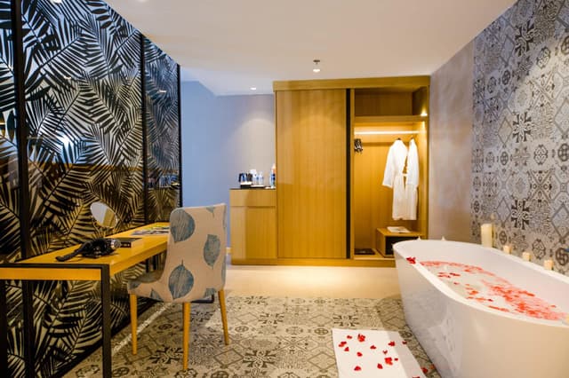 Executive Suite