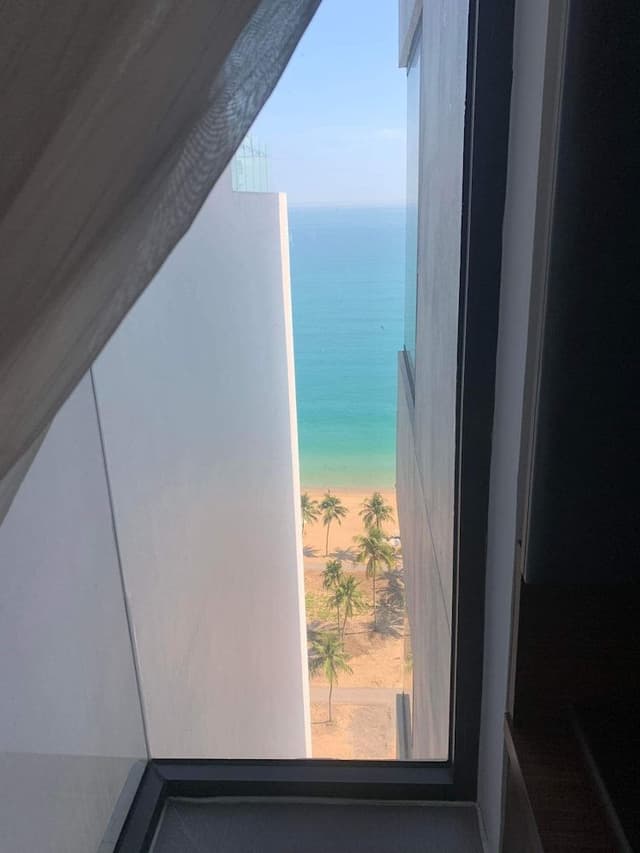 Deluxe Room, 2 Twin Beds, Partial Sea View