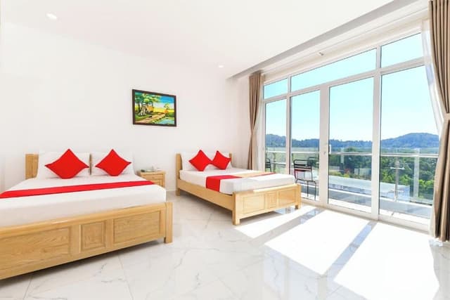 Deluxe Family Room