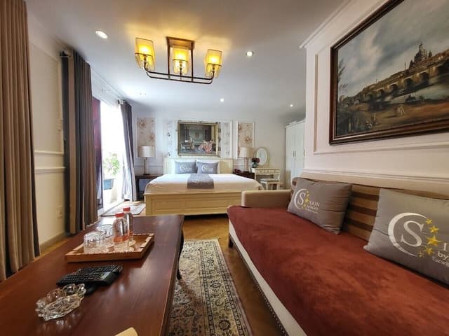 Premium Suite