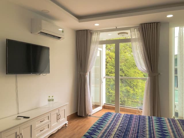 Junior Studio, 1 Double Bed, Non Smoking, City View