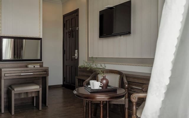 Deluxe Double Room, City View