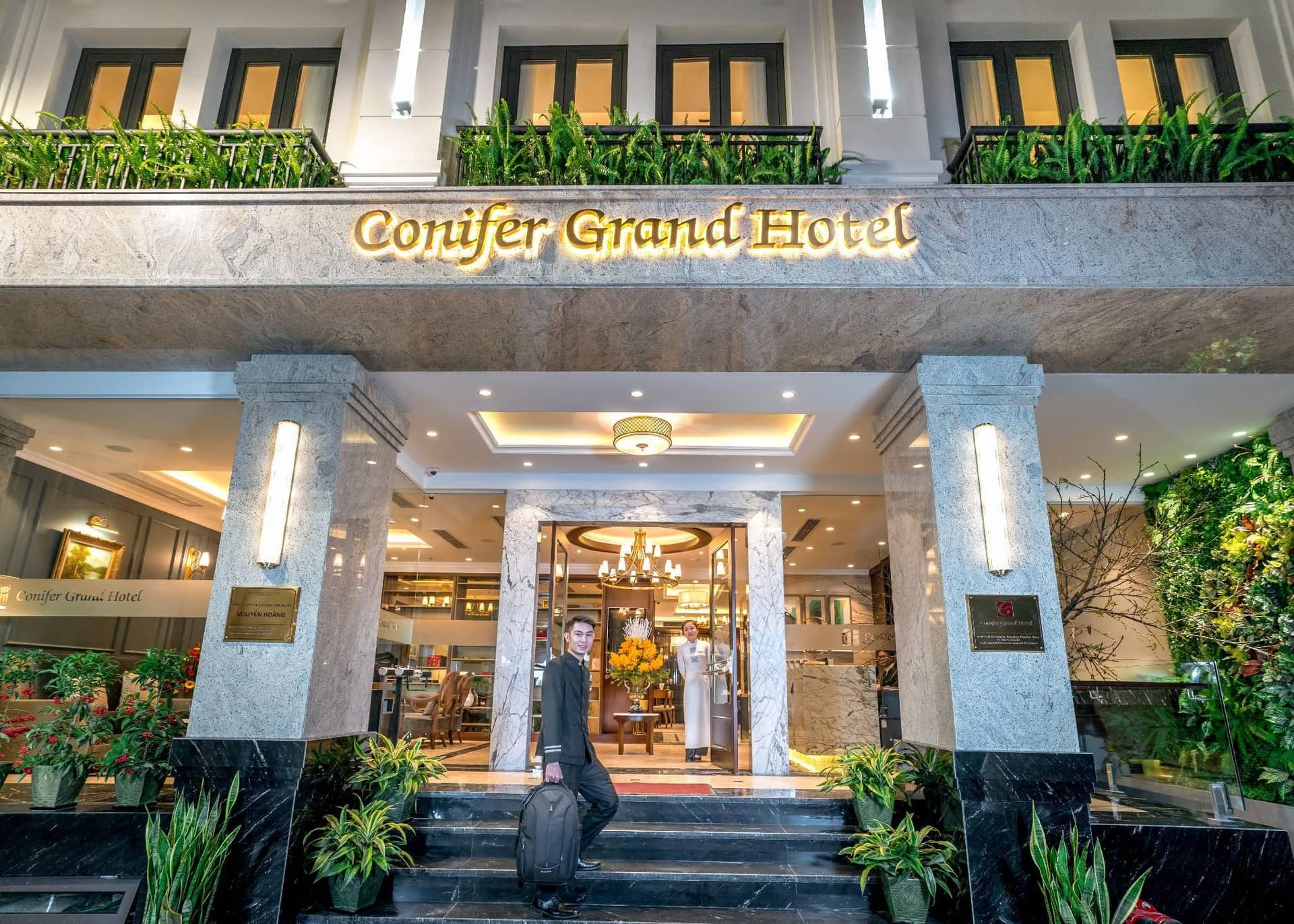 Conifer Grand Hotel Conifer Grand Hotel