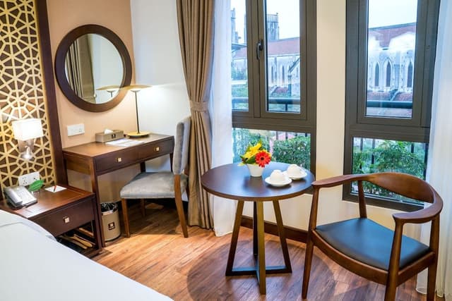 Suite - Breakfast Included