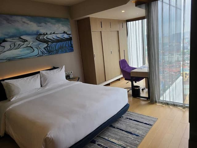 Executive Apartment, City View (2 Twin Beds,1 Sofa Bed. Lounge Access)