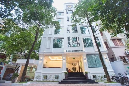 ดิญ อมี ฮานอย โฮเต็ล (Dinh Ami Hanoi Hotel)1