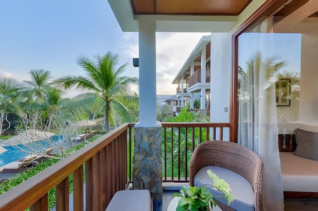 Deluxe Room, Balcony