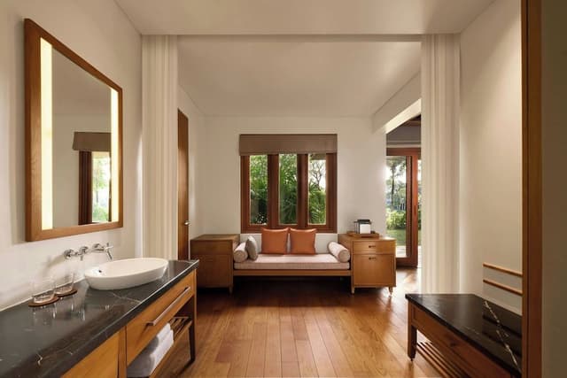 Bungalow, 1 King Bed, Garden View