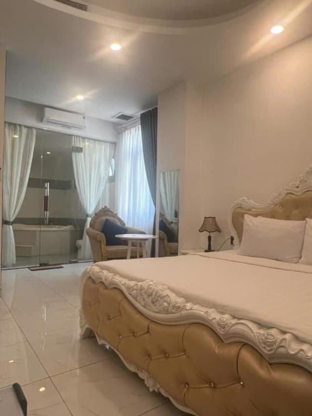 Suite Room City View with Bathtub