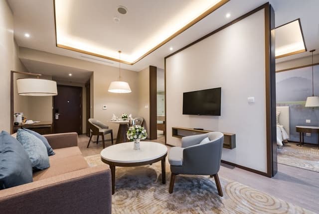 Grand Premier Room