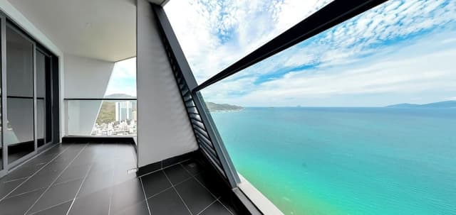 Suite, Ocean View