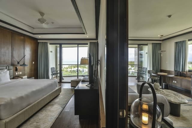 Executive Suite King Bed