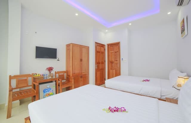 Quadruple Room, No Windows