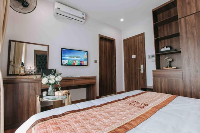 Standard King Room