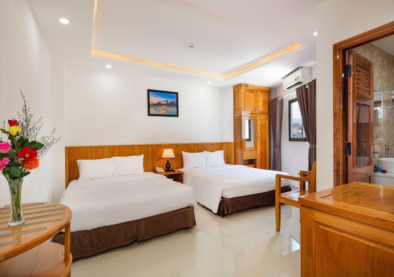 โรงแรมรอยัล ญาจาง (Royal Hotel Nha Trang)2
