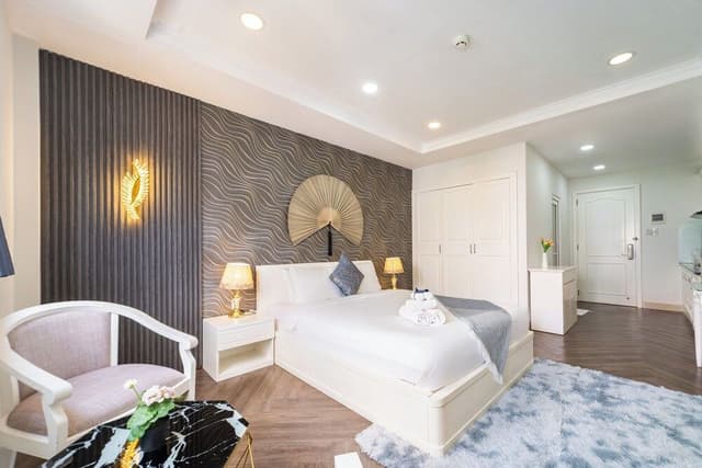 Deluxe Apartment