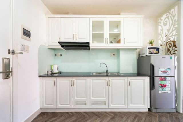 Standard Apartment, Multiple Beds, Bathtub