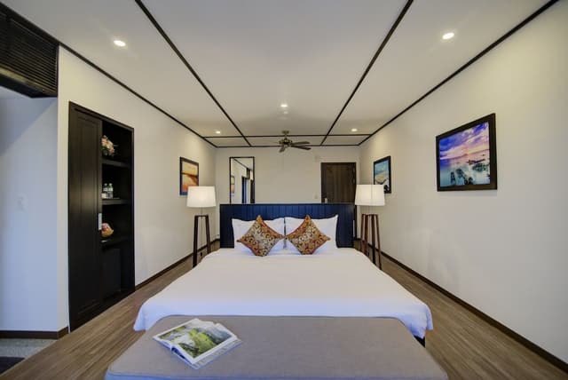 Suite Room With Daily Afternoon Tea