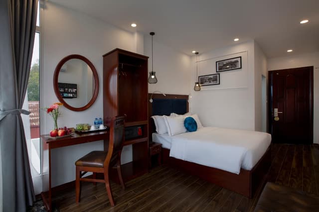 Junior Suite with Balcony