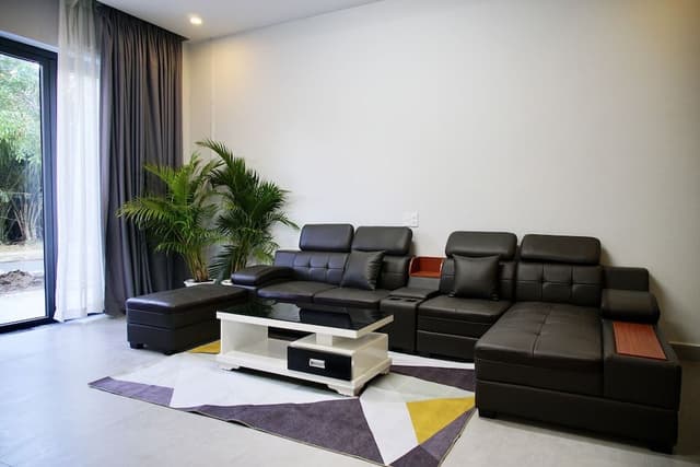 7BR Townhouse by the beach and share swimming pool