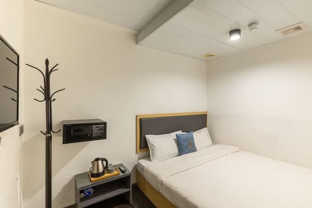 Premier Room