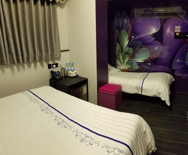 Design Triple Room, City View
